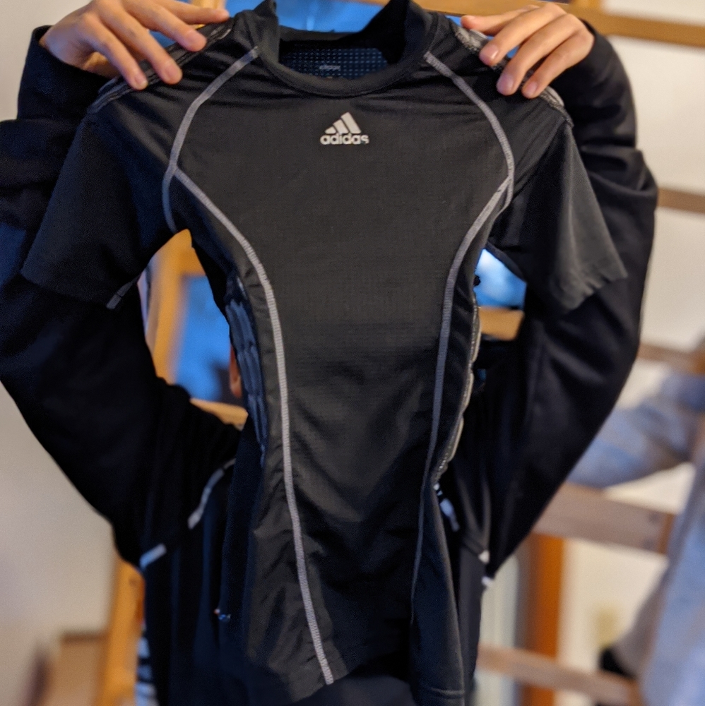 Adidas Football padded undershirt youth small